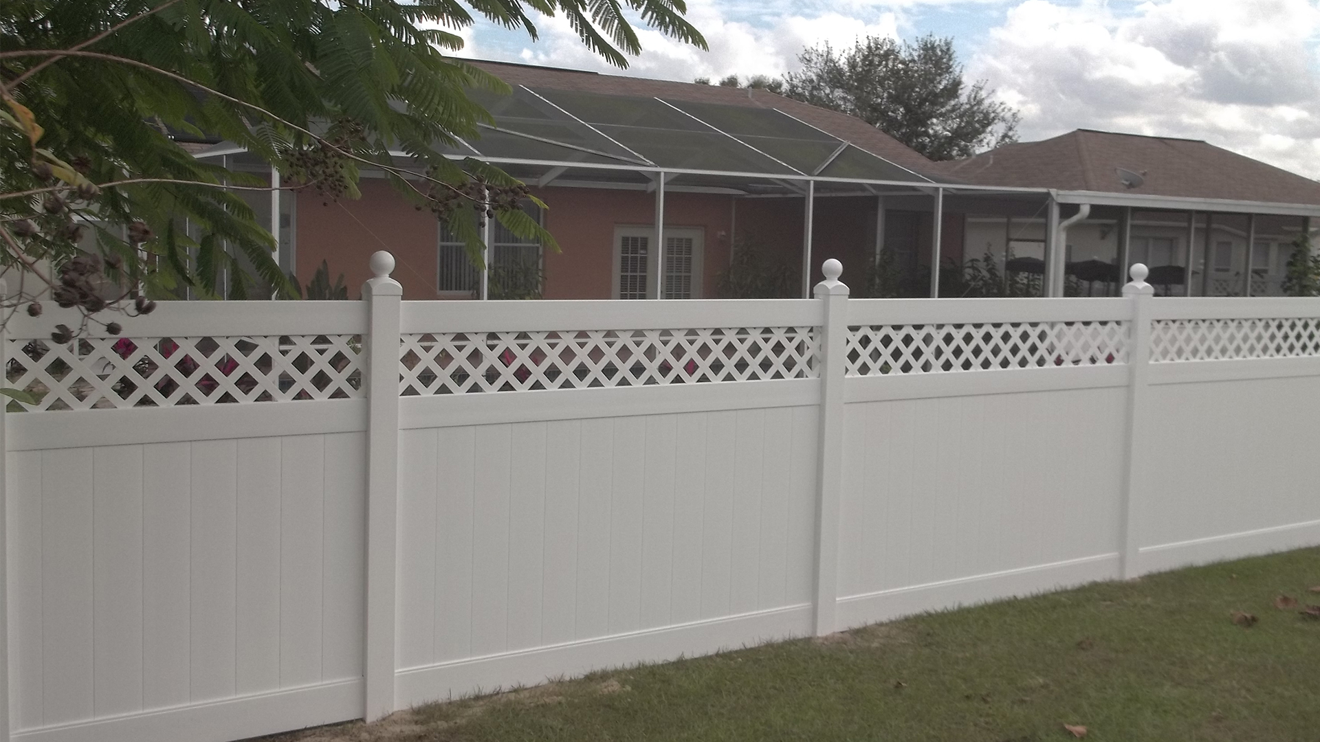Hollingsworth Vinyl Fence