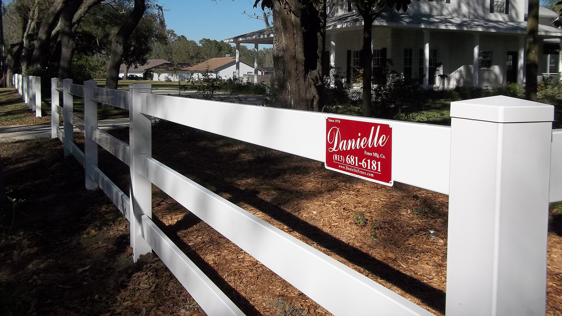 3-Rail Post & Rail Vinyl Fence