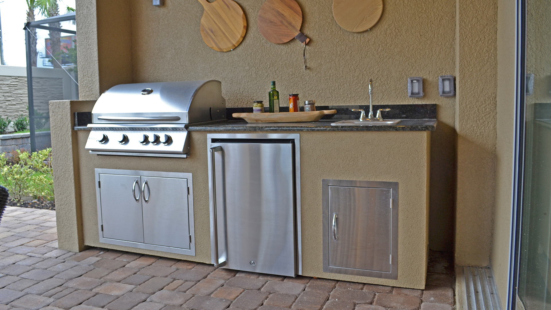 Aluminum Framed Outdoor Kitchens