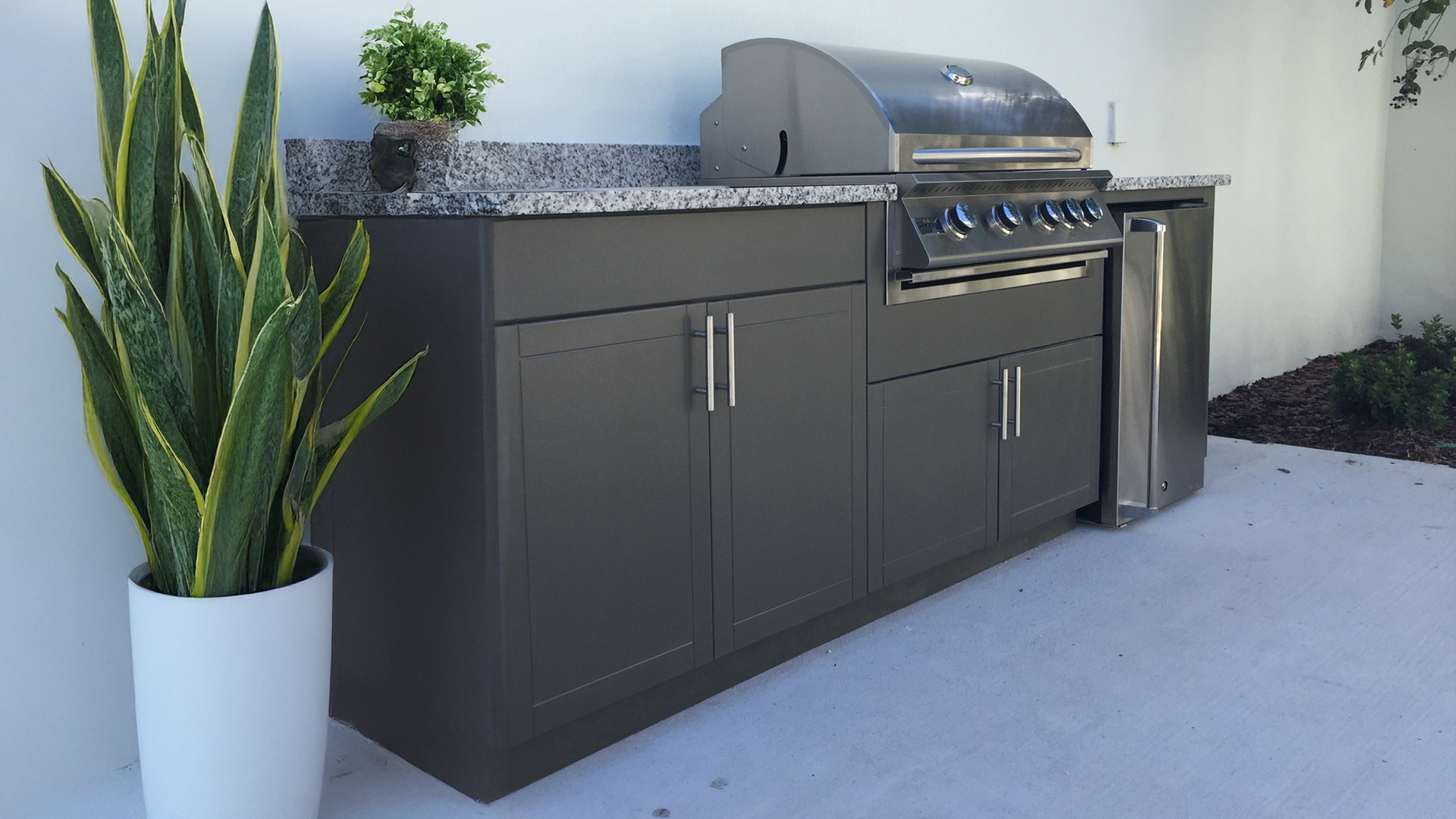 Premium Polymer Outdoor Kitchen Cabinets